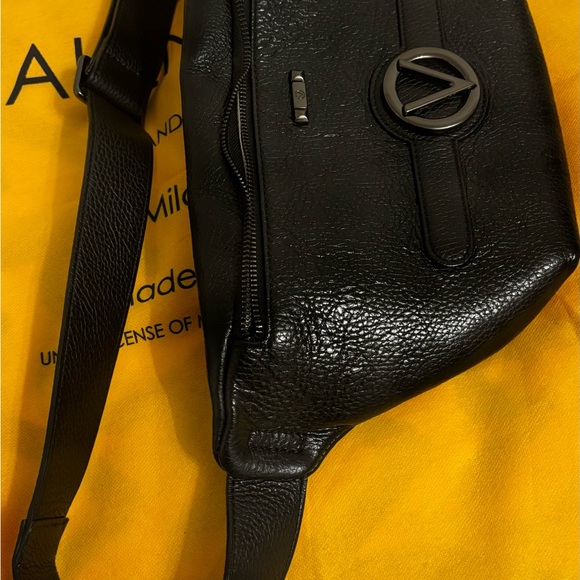 Mario Valentino Men’s bag W/ Adjustable Strap - Picture 7 of 7